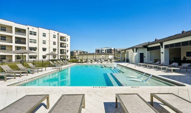 Estero Vista Pool and Sundeck