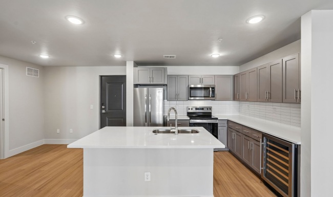 Estero Vista Large Kitchen Space
